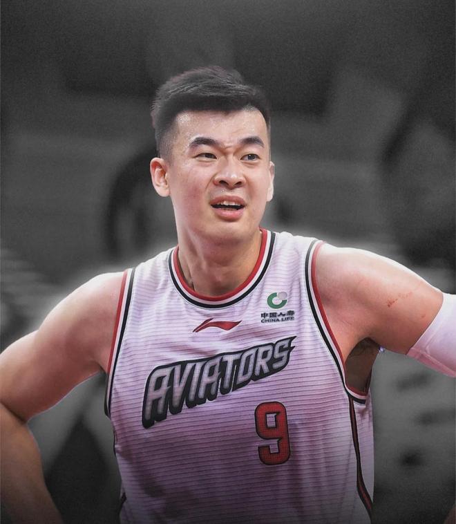 包含集结日深圳男篮遗憾出局穆古鲁扎在掘金比赛中回归赛场，波特兰开拓者止住颓势备战全明星赛直接炸裂的词条