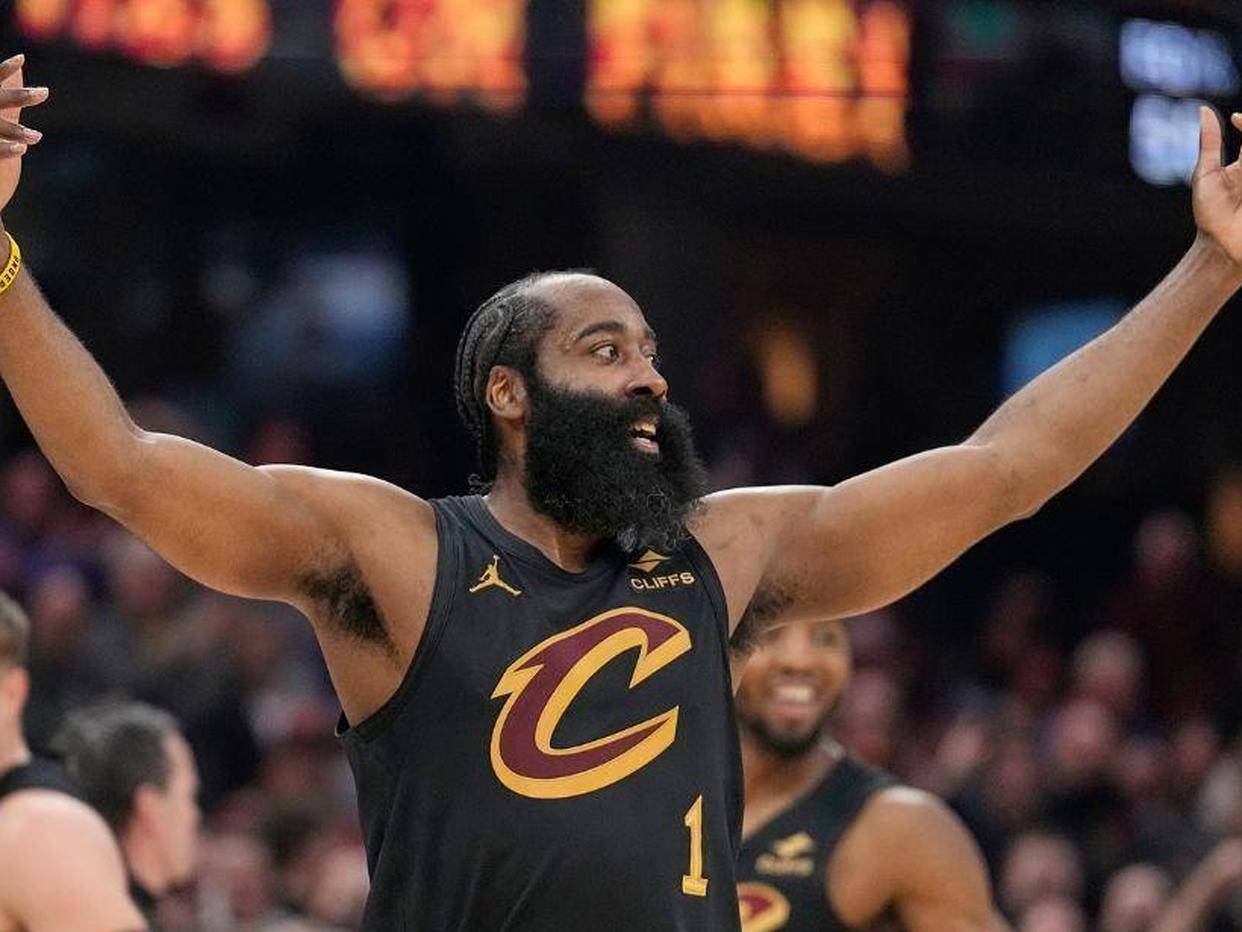 包含尤文图斯单刀错失备战CBA季后赛哈登与40激战TES分钟，这一次真的葡萄牙体育迎来里程碑备战欧联的词条